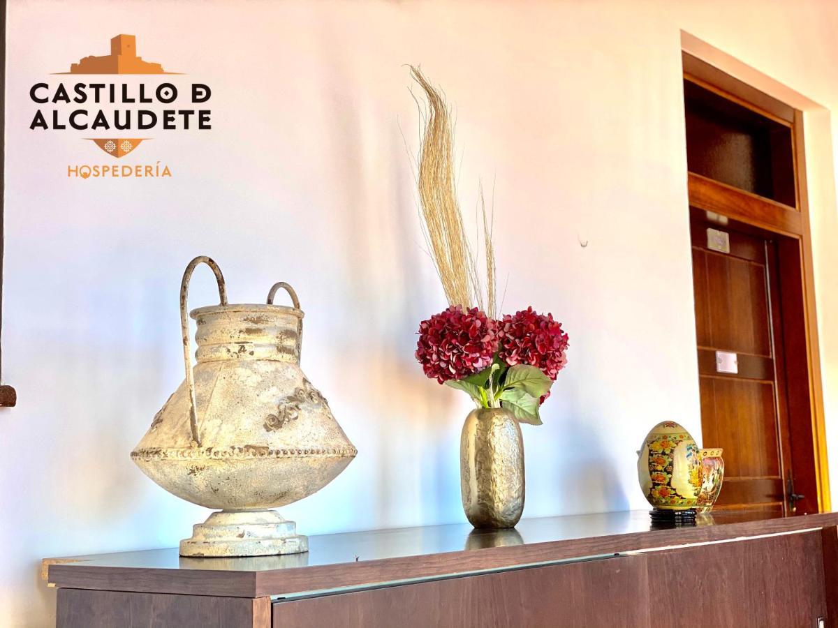 Hospederia Castillo De Alcaudete Buitenkant foto